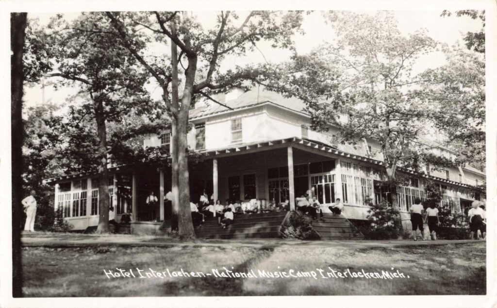 Hotel Pennington, built for long summer stays and a steady flow of visitors. (User-supplied image; similar Hotel Pennington views are cataloged in the David V. Tinder Collection.) 