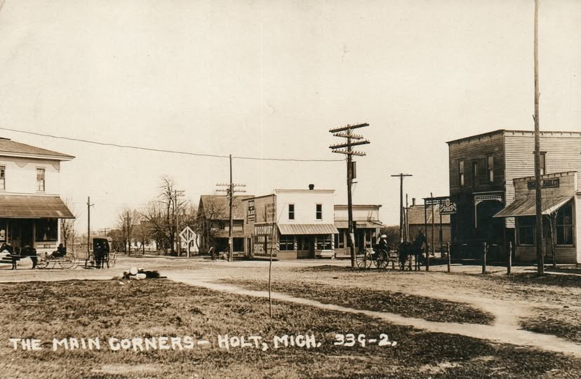 Historic street scene in Holt, Michigan
