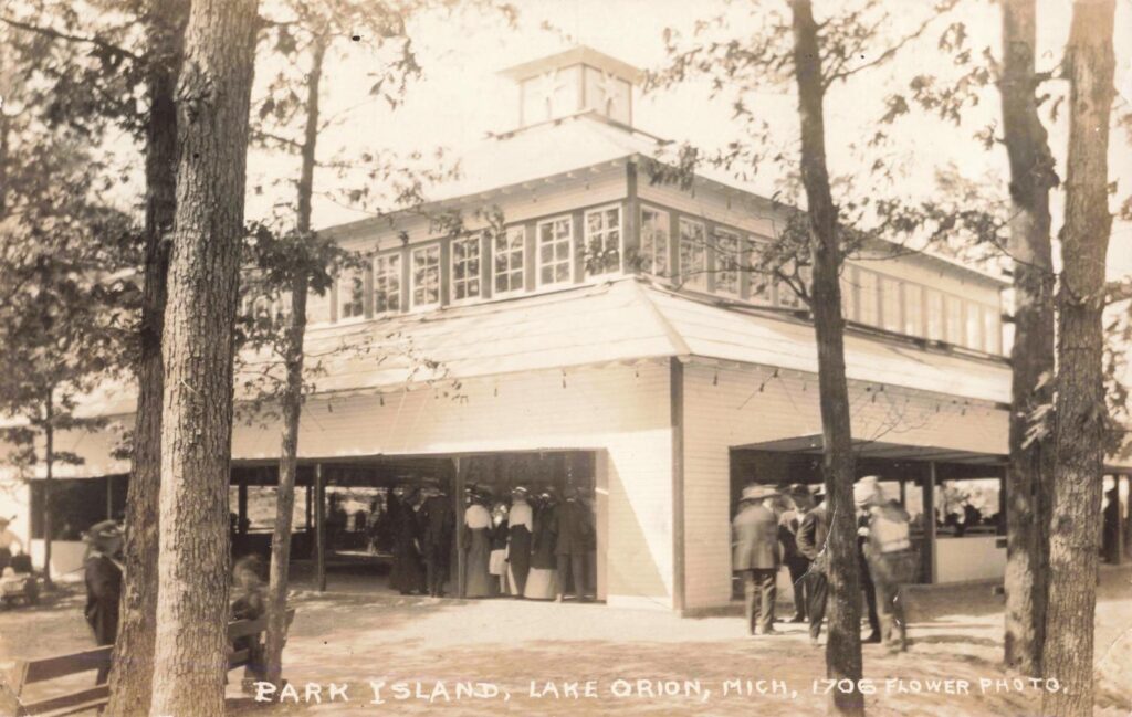 Lakeview Hotel, Park Island, Lake Orion, Mich.” (postcard image)