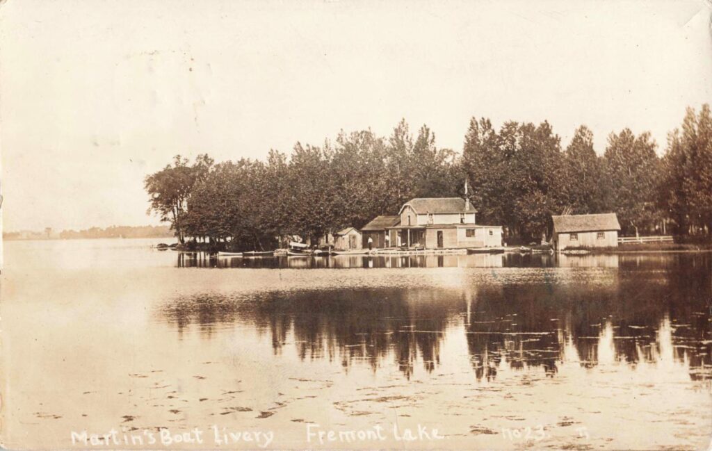Boat livery on Fremont Lake, where visitors rented boats during the early 1900s.