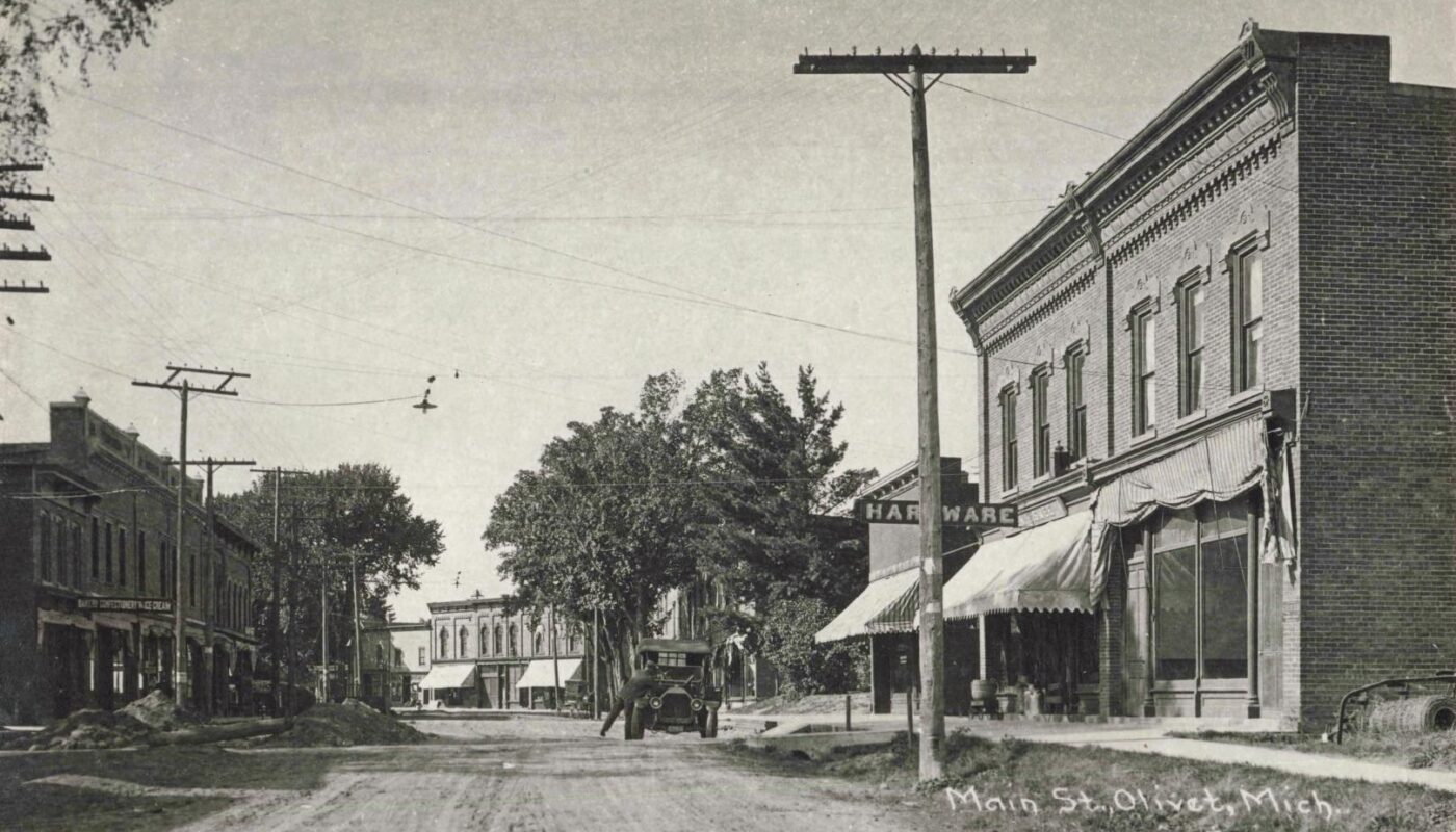 Historic street scene in Olivet, Michigan