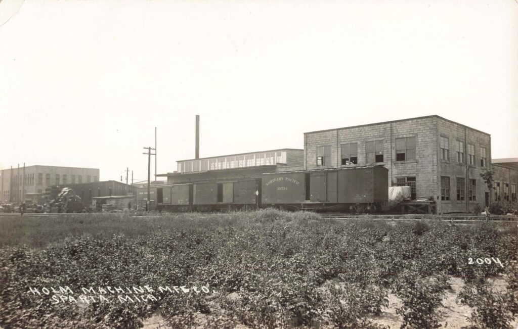 Holm Manufacturing exterior with railcars