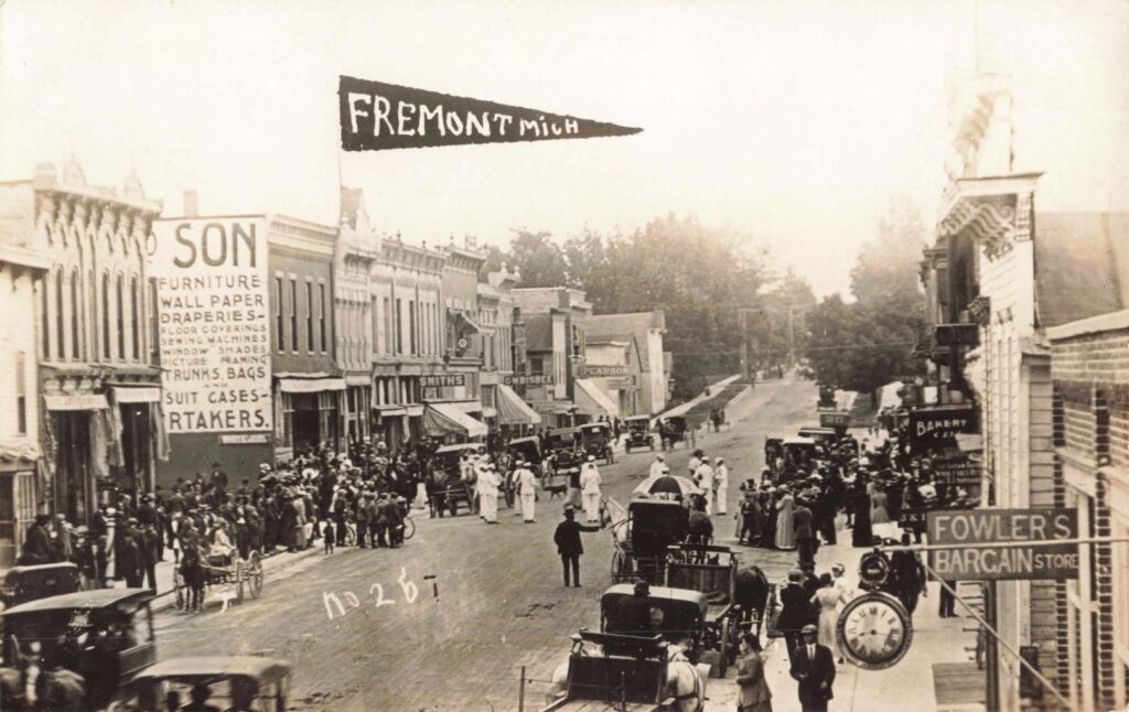 Main Street in Fremont, Michigan, circa 1910, History of Fremont Michigan 
