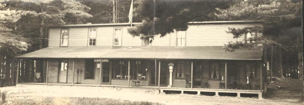 Camp Lake Lodge