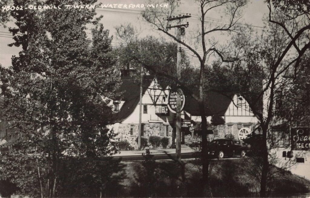 Historic tavern in Waterford, Michigan