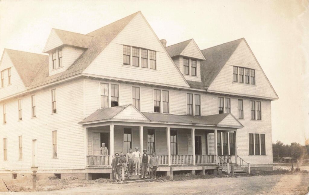 Lakeside Hotel in Alabaster Michigan