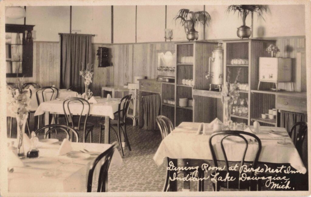 Dining Room at Bird’s Nest Inn.