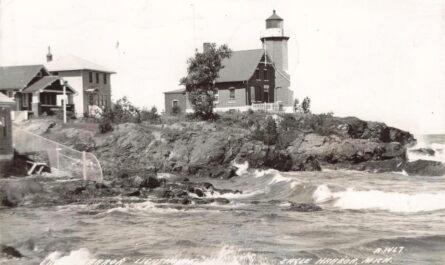 Eagle Harbor Lighthouse Eagle Harbor, Mich.