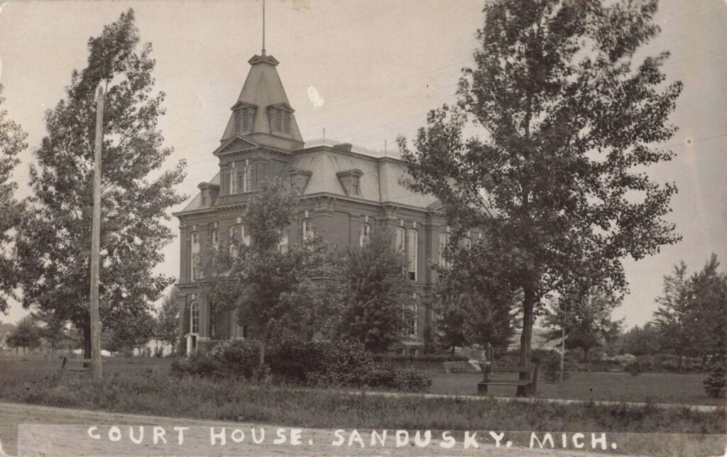 Sandusky Court House in 1909 before the fire
