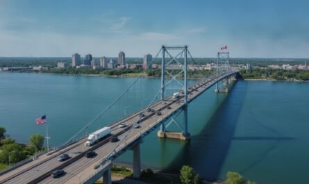 Best Places to Visit in Canada Near Detroit & Michigan