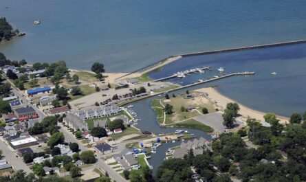 Port Austin Travel Guide: Navigating the Tip of Michigan’s Thumb in 2026