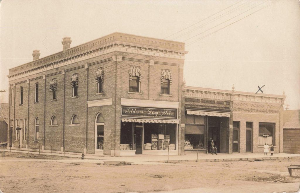 Holdens Drug Store Yale Mich