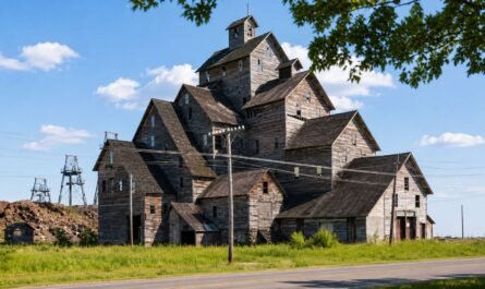 Quincy Mine Rockhouse Restored and Colorized