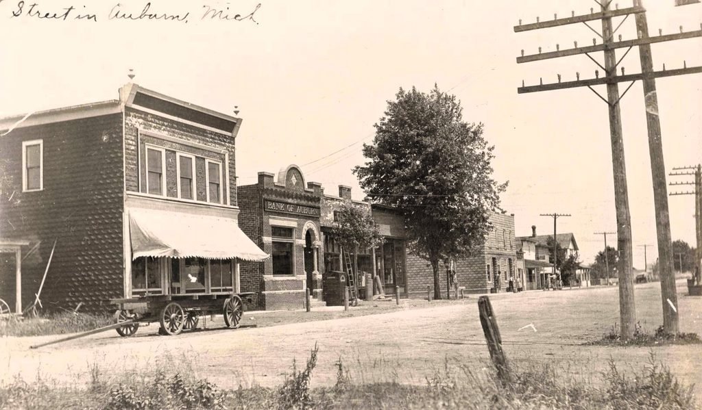 Historic street view of Auburn, Michigan History